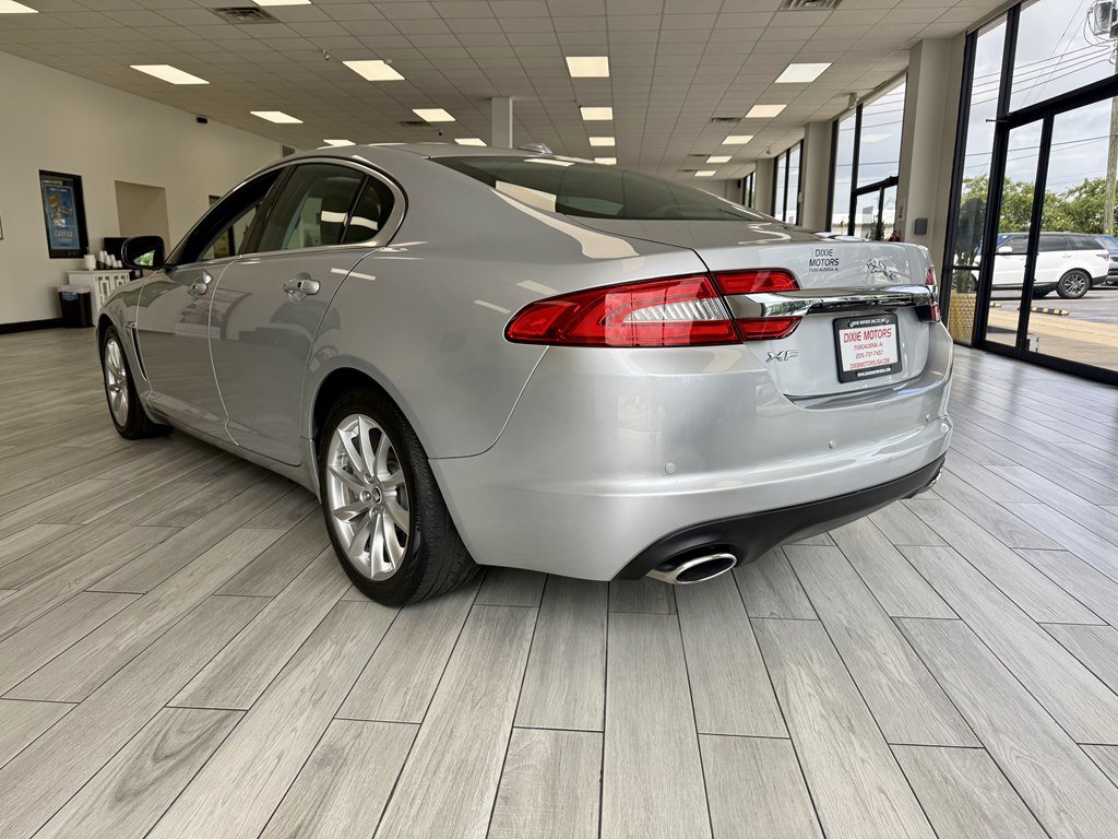 Used 2012 Jaguar XF RWD image 7