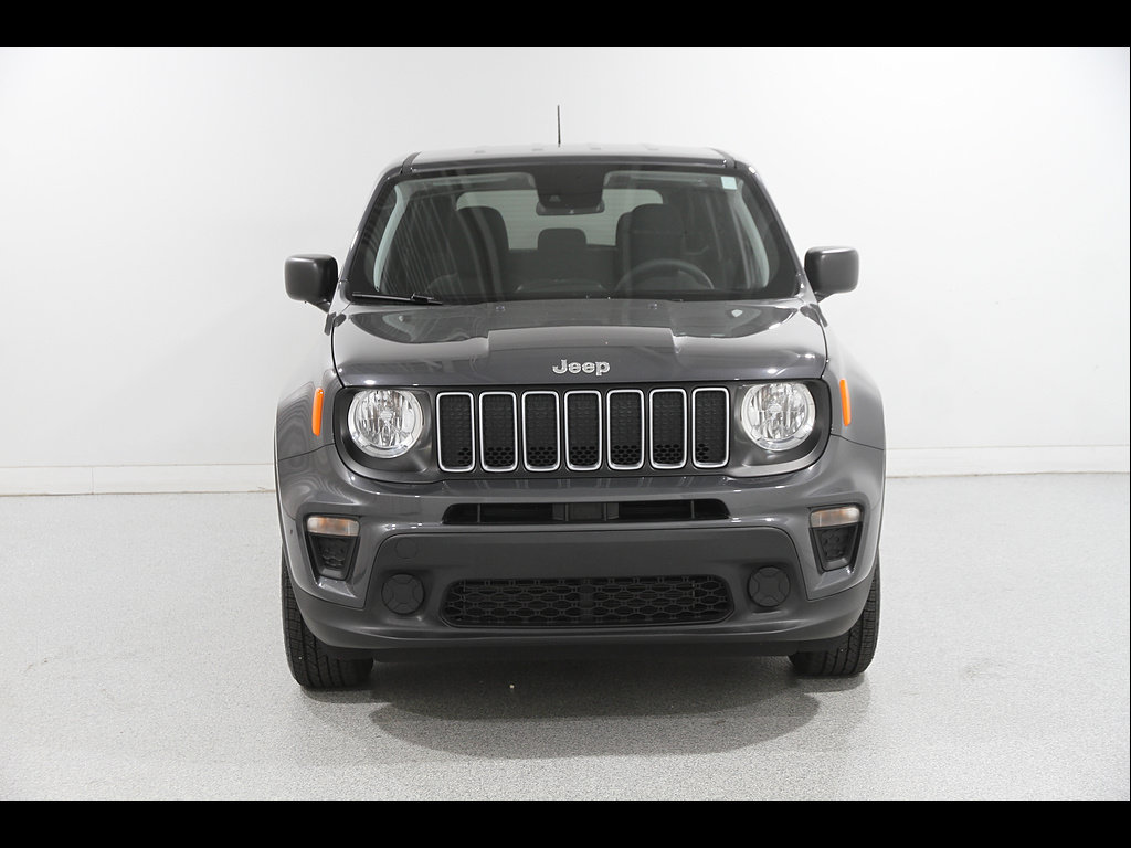 Used 2023 Jeep Renegade Latitude AWD/4WD image 2