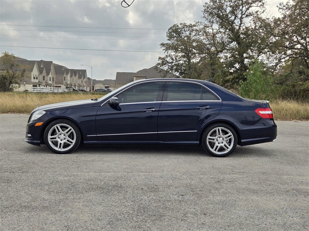 Used 2013 Mercedes-Benz E 350 Sedan image 3