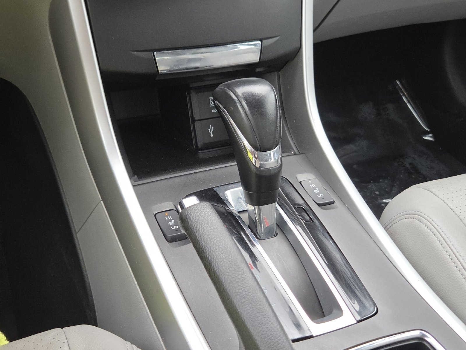 Used 2014 Honda Accord EX-L image 32
