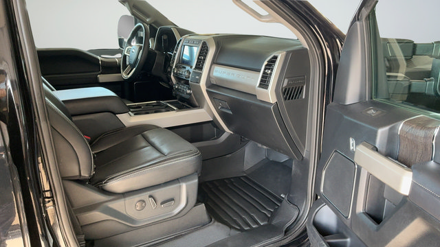 Used 2021 Ford F350 Lariat AWD/4WD image 24