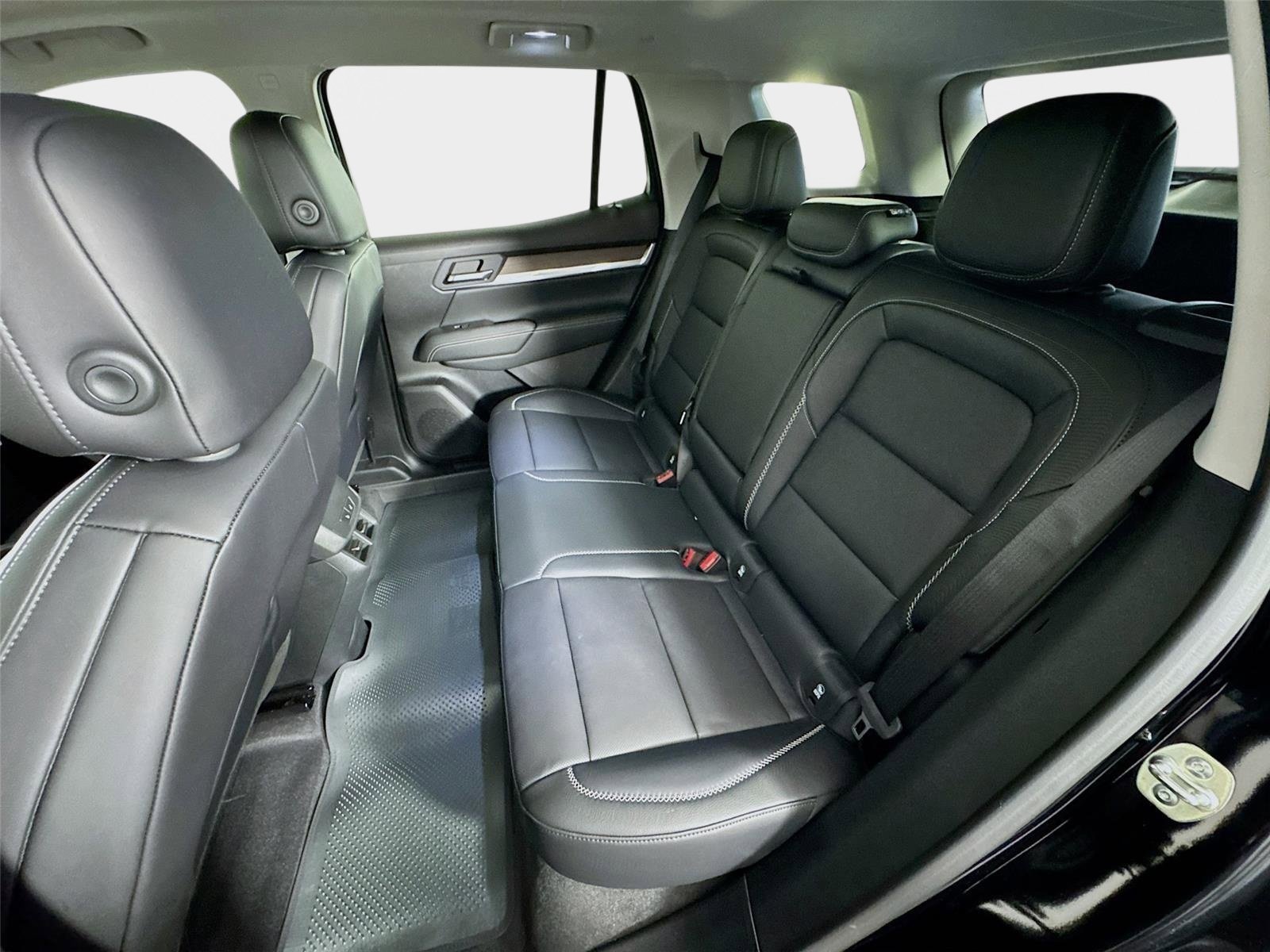 New 2026 GMC Terrain Denali AWD/4WD image 23