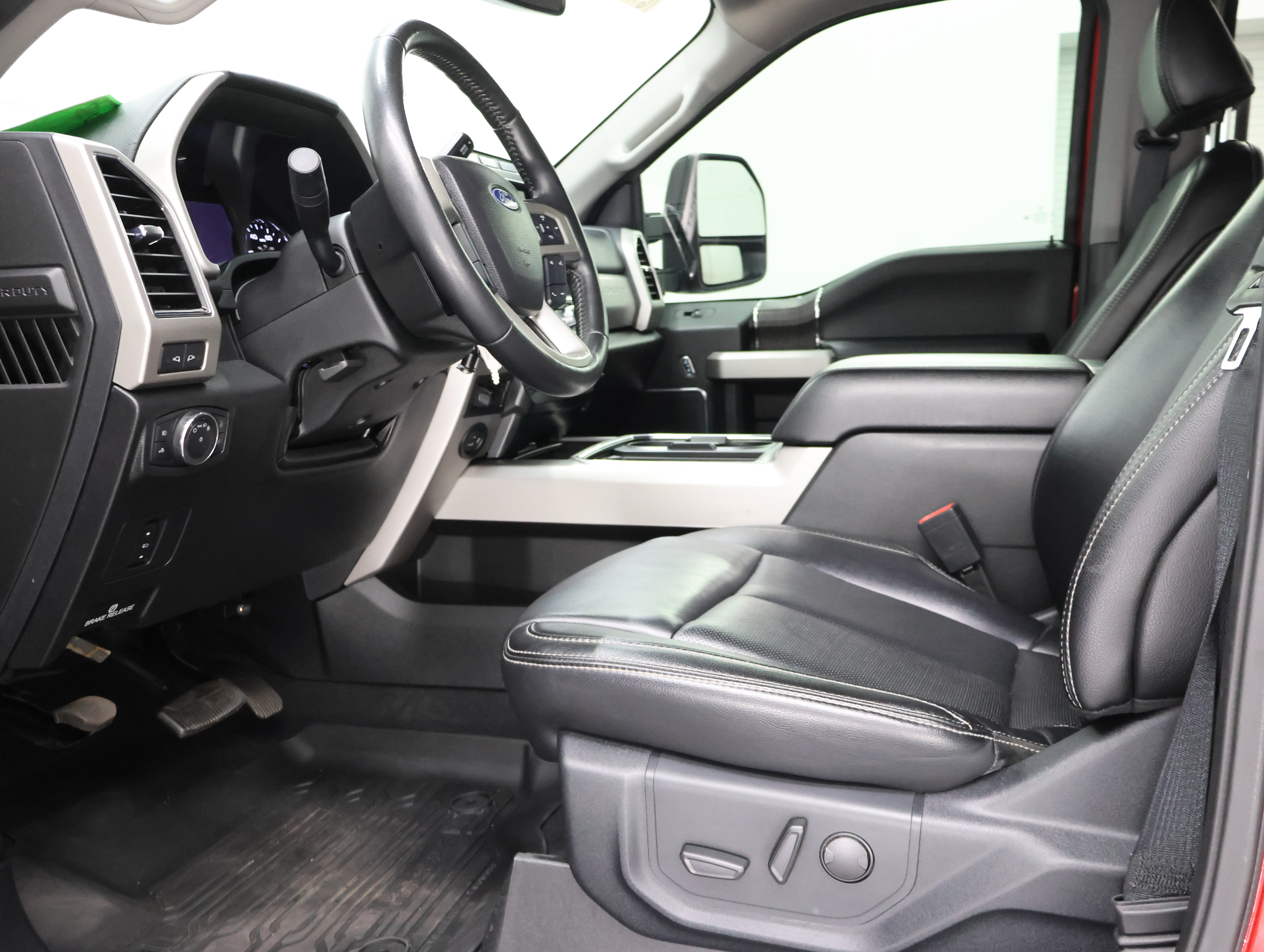 Used 2021 Ford F250 Lariat AWD/4WD image 8