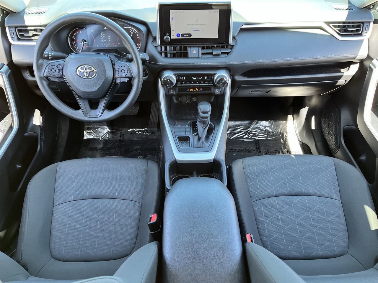 Used 2024 Toyota RAV4 XLE image 9