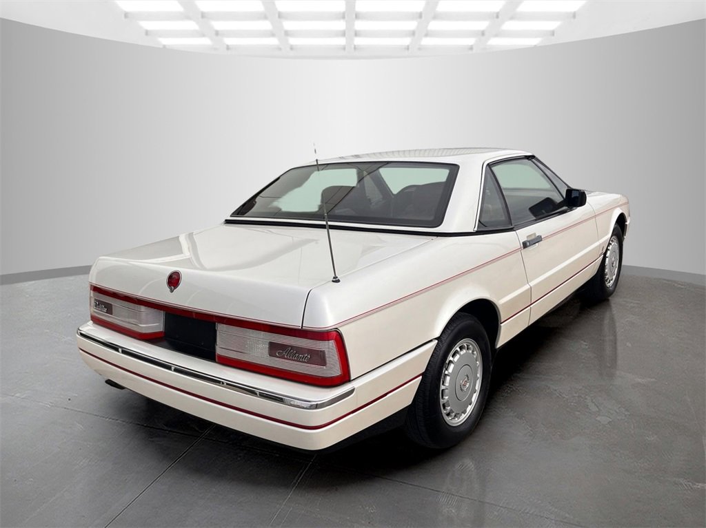 Used 1987 Cadillac Allante Allante image 3