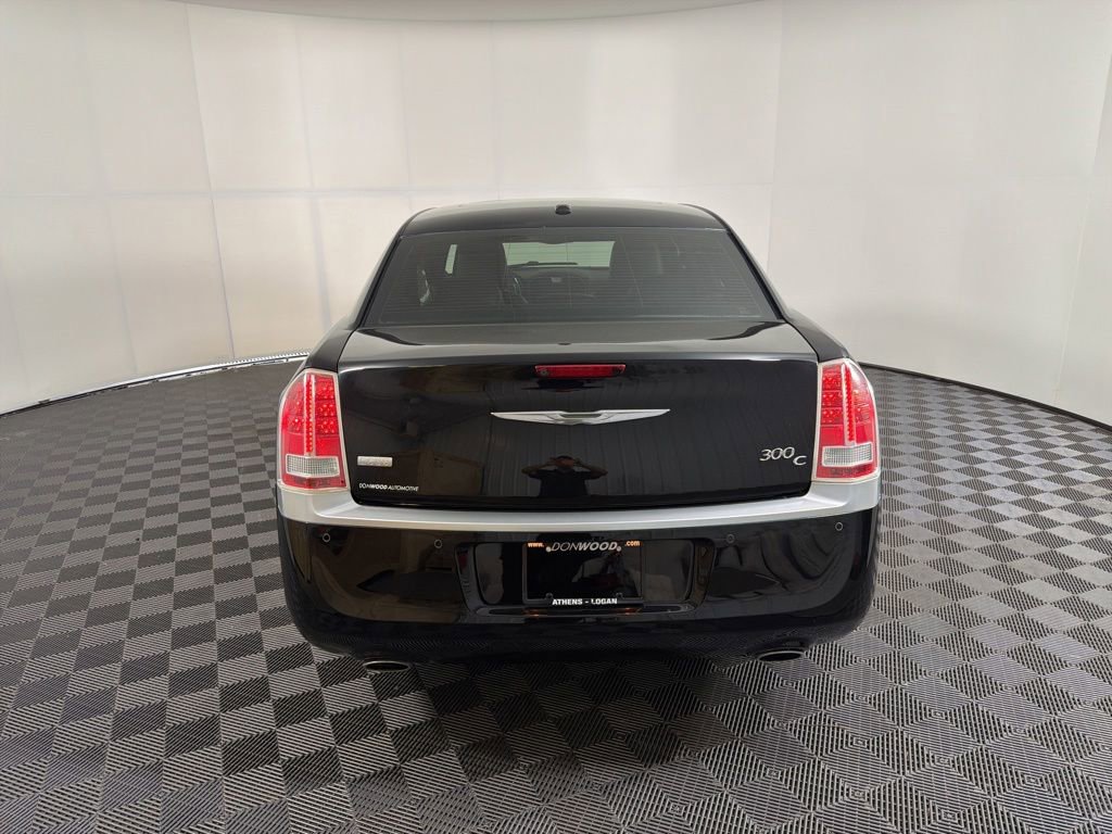 Used 2014 Chrysler 300 C w/ Harman/Kardon Audio Group AWD/4WD image 13