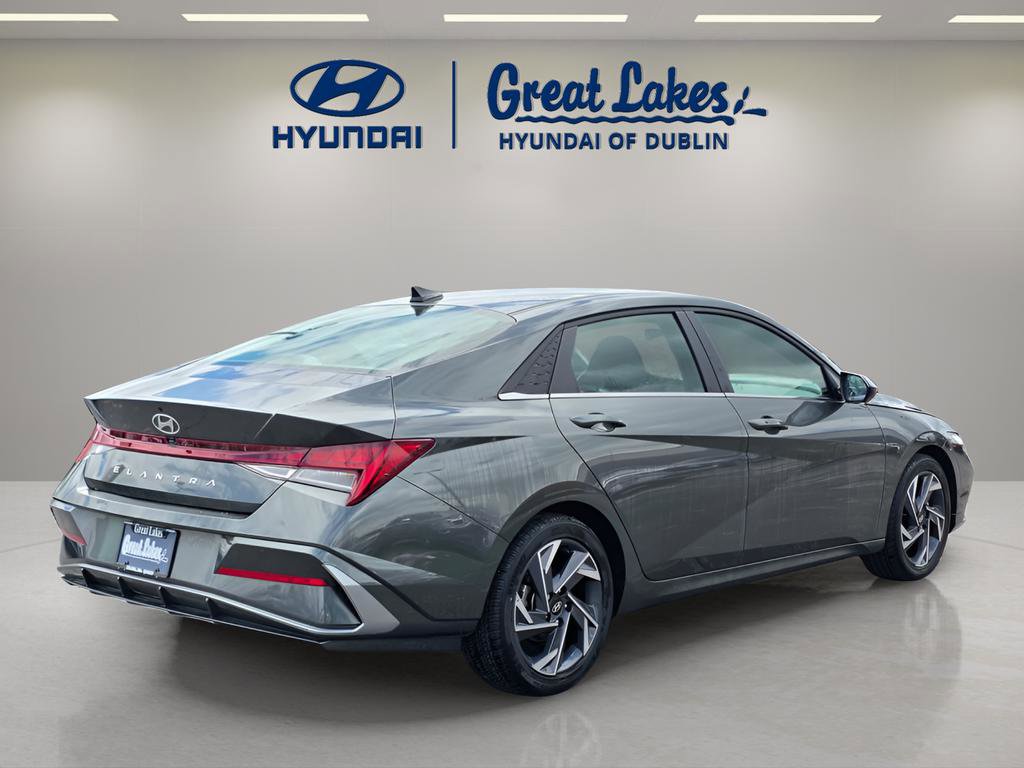 Used 2024 Hyundai Elantra SEL w/ Convenience Package FWD image 5