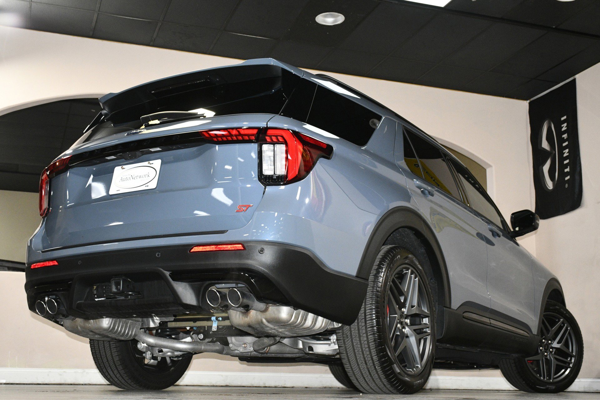 Used 2025 Ford Explorer ST w/ Sun And Sound Package image 85