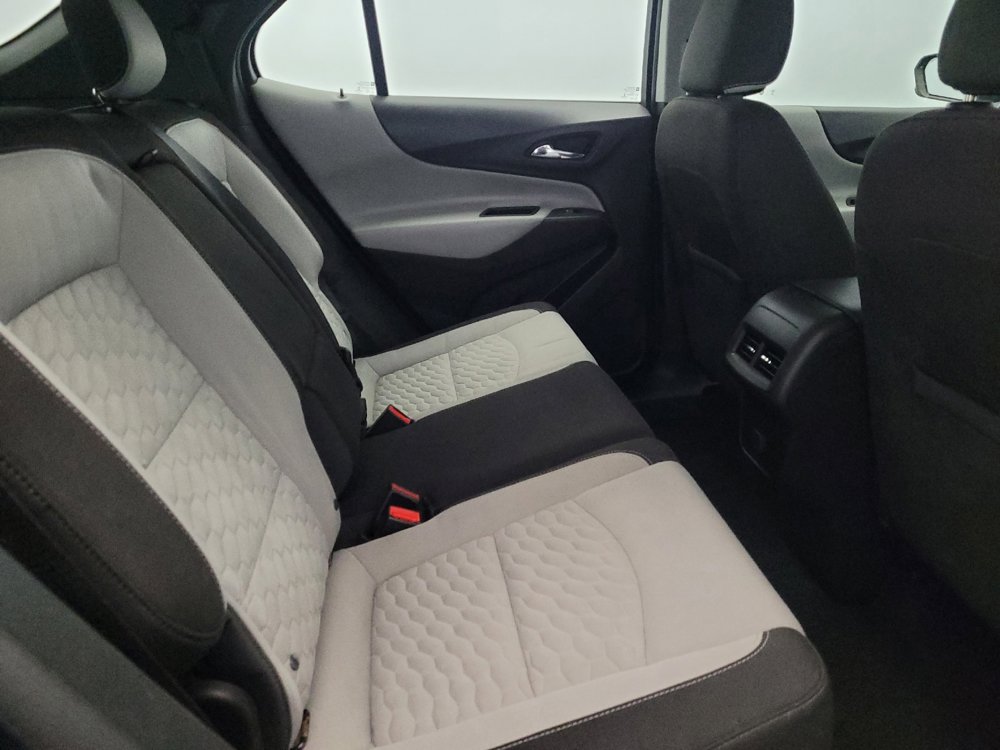 Used 2018 Chevrolet Equinox LS image 19