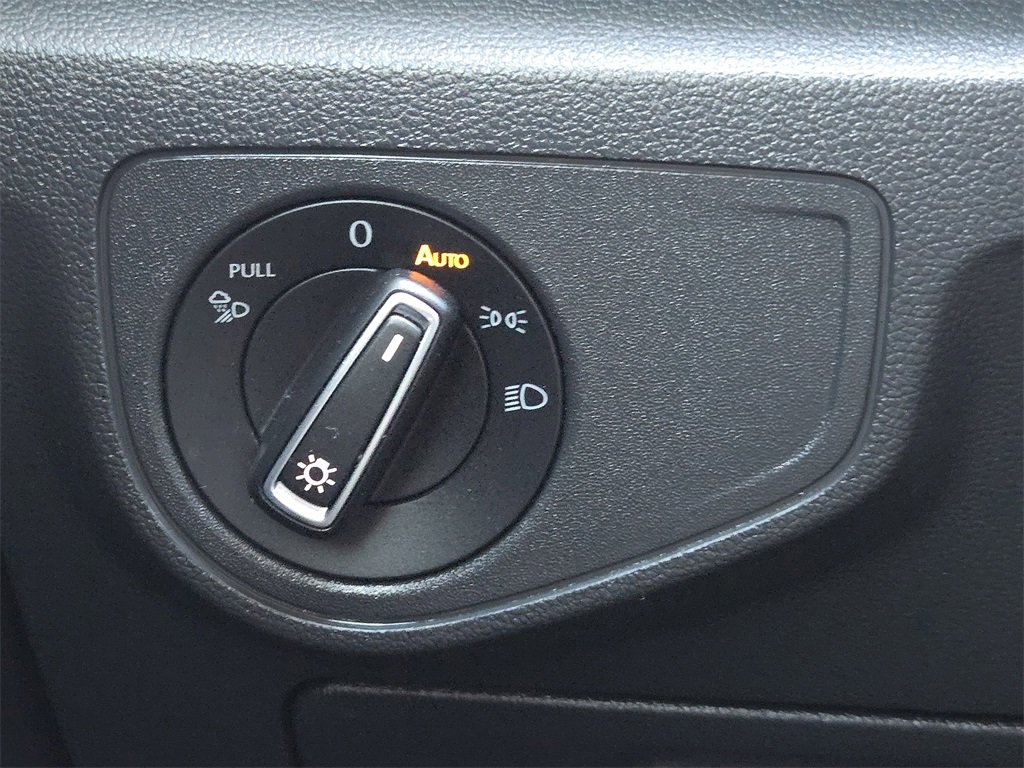 Used 2022 Volkswagen Atlas SE image 23