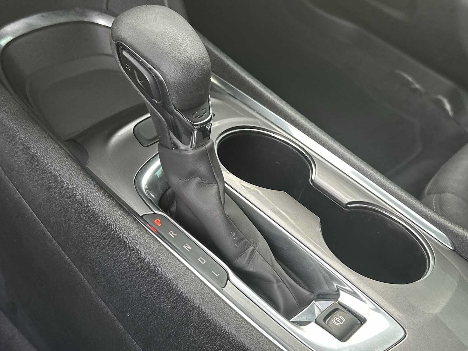 Used 2023 Chevrolet Malibu LT FWD image 23