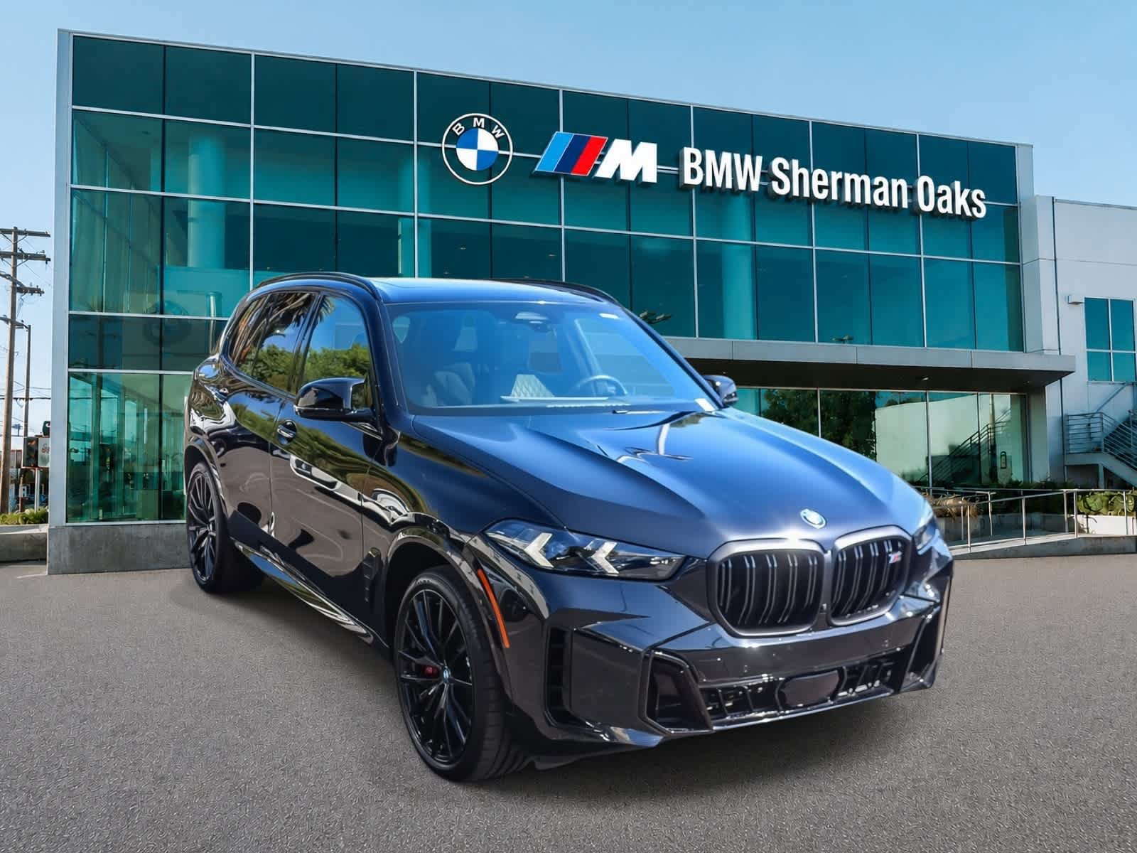 Used 2024 BMW X5 M60i w/ Executive Package AWD/4WD image 3