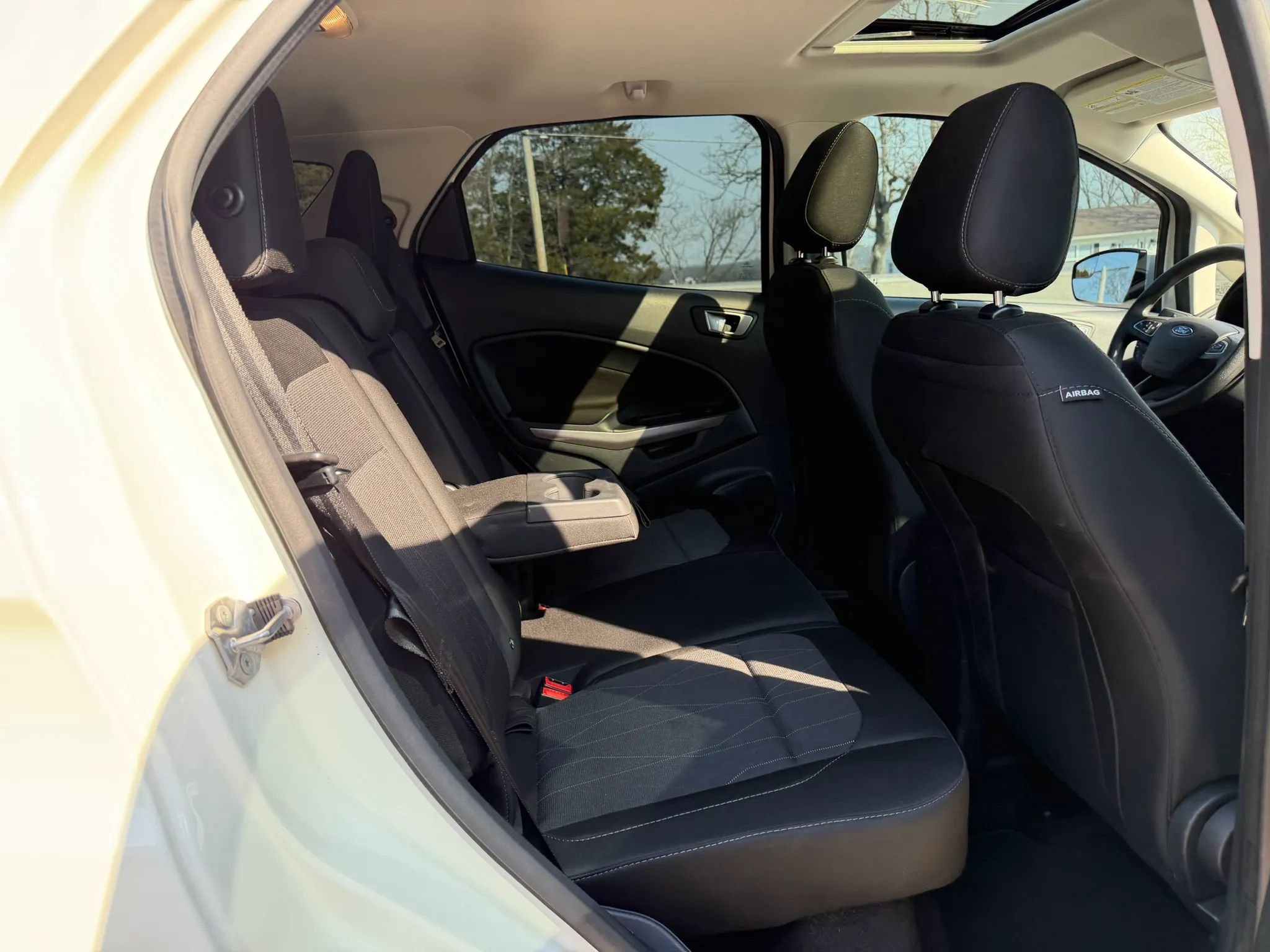 Used 2021 Ford EcoSport SE image 41