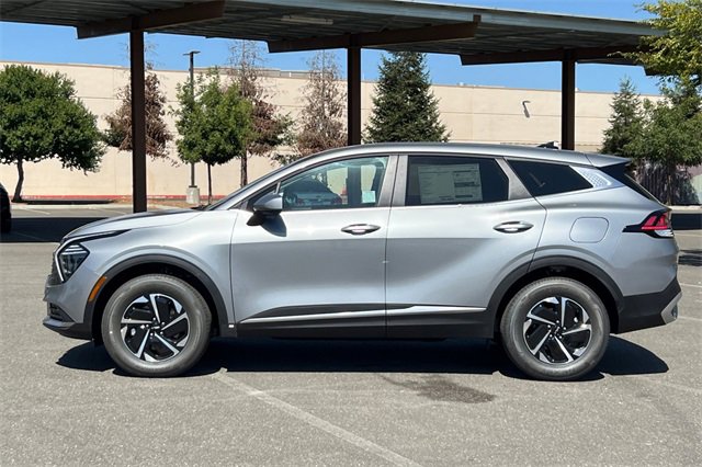 New 2025 Kia Sportage LX image 10