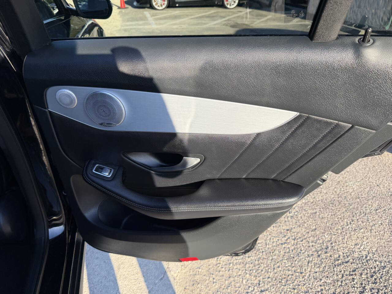 Used 2019 Mercedes-Benz GLC 350e 4MATIC w/ AMG Line image 30