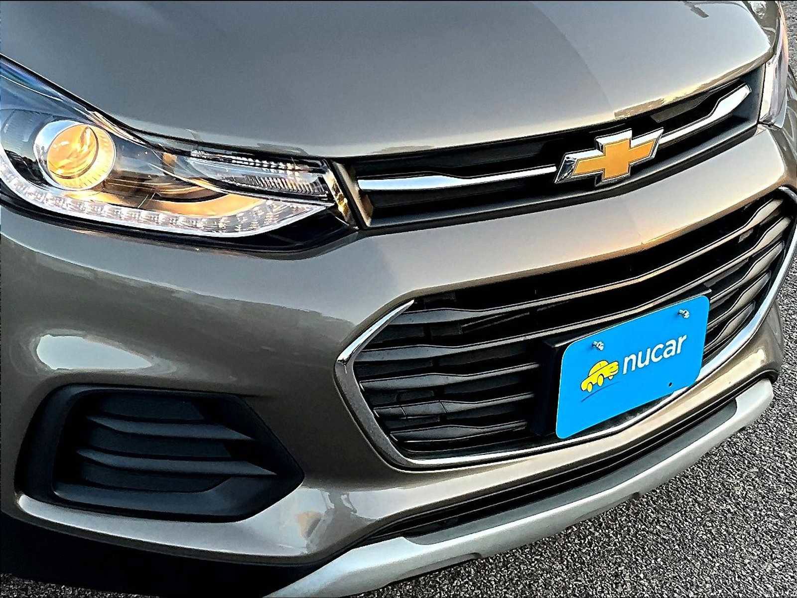 Used 2022 Chevrolet Trax LT w/ LT Convenience Package image 29