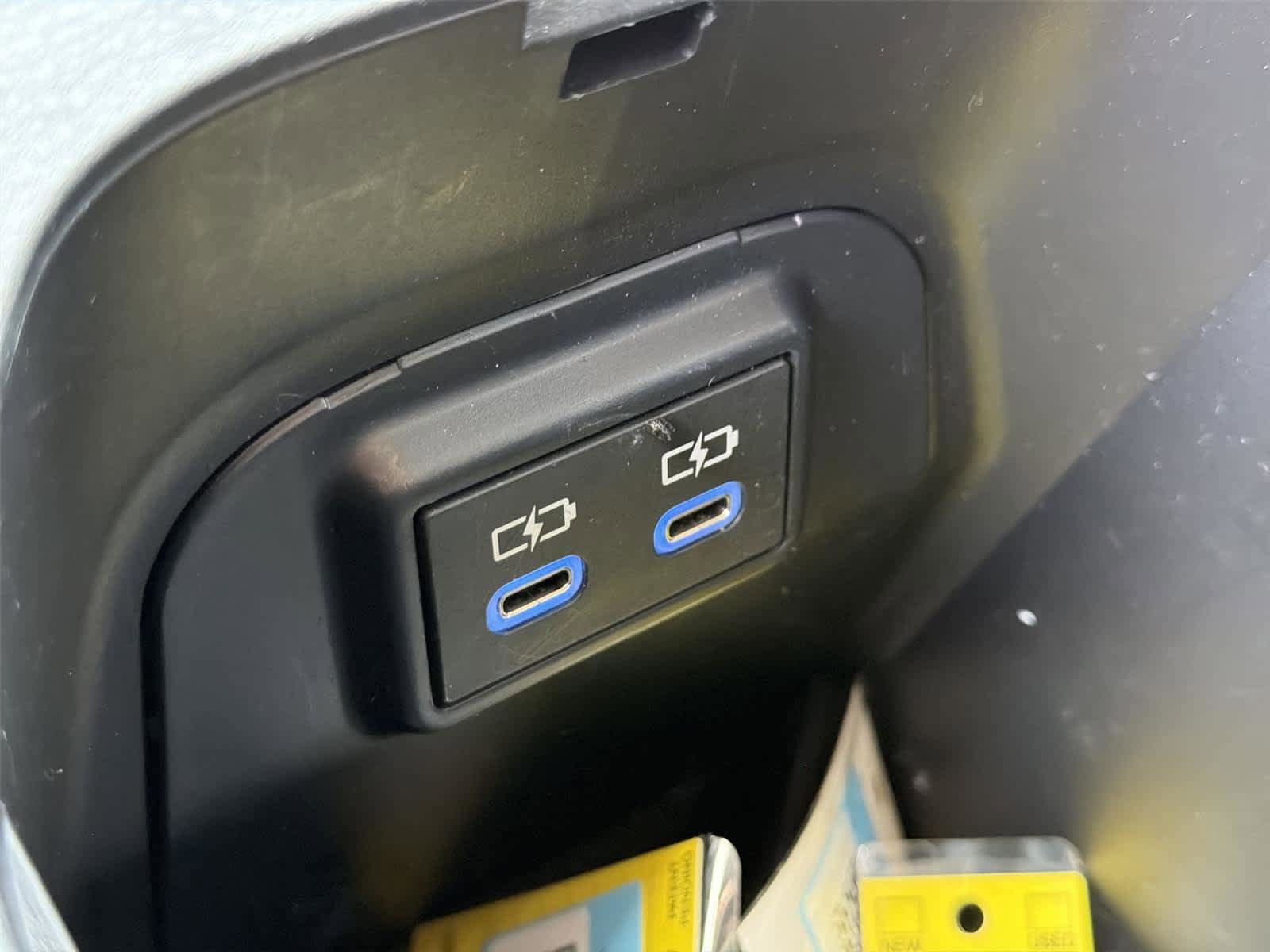 Used 2022 Toyota RAV4 XLE FWD image 39