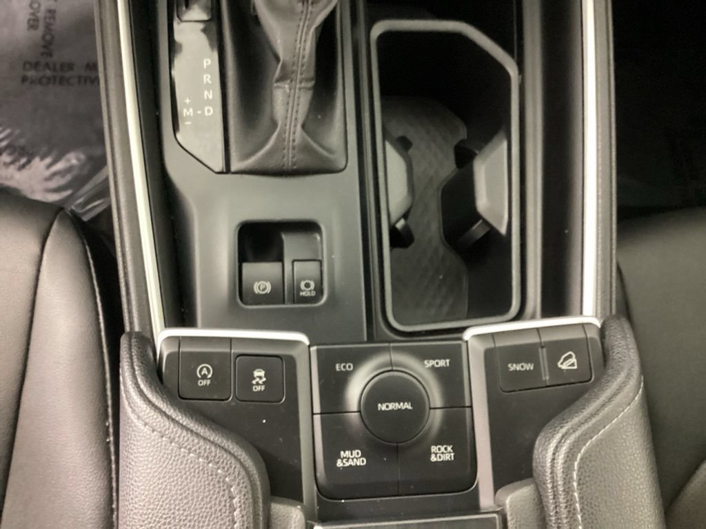 Used 2024 Toyota Grand Highlander AWD image 20