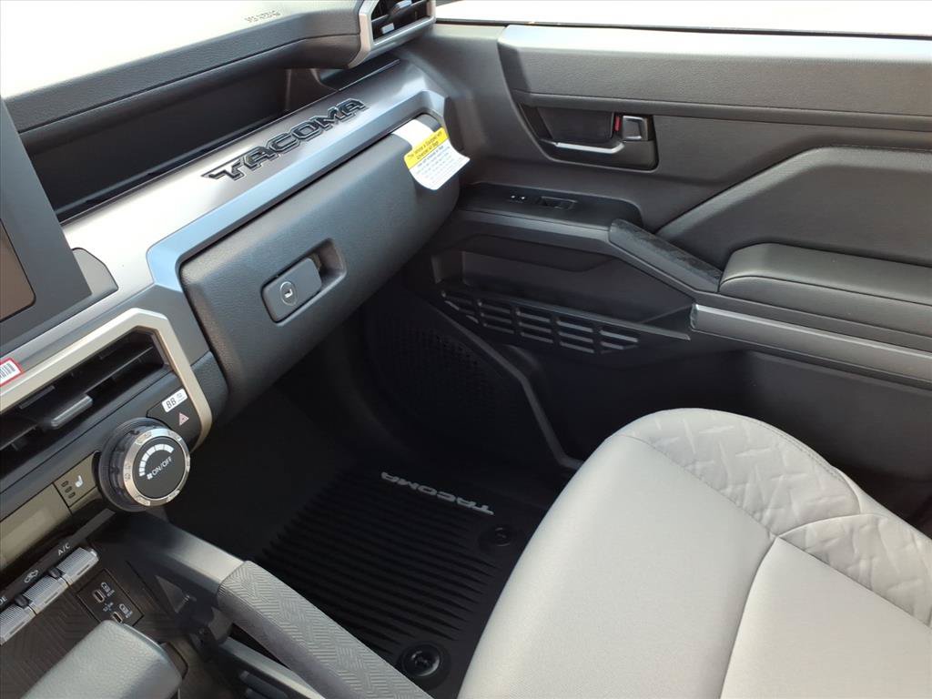 New 2026 Toyota Tacoma SR5 AWD/4WD image 18