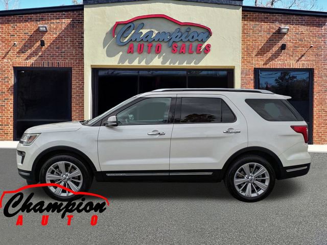 Used 2019 Ford Explorer Limited w/ Ford Safe & Smart Package FWD image 10