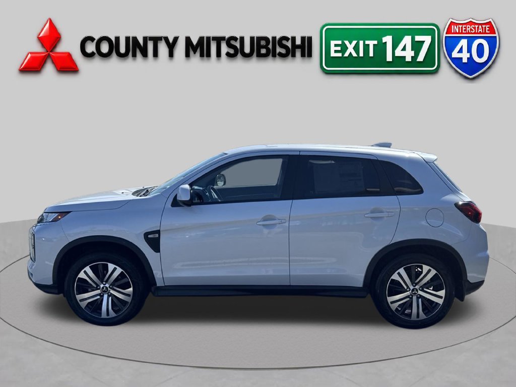New 2027 Mitsubishi Outlander Sport ES FWD image 3