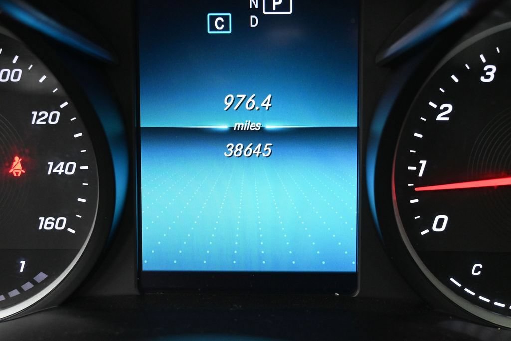 Used 2019 Mercedes-Benz C 300 Sedan image 26