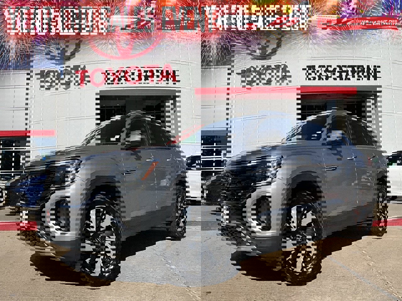 Used 2025 Volkswagen Atlas Cross Sport SE image 1