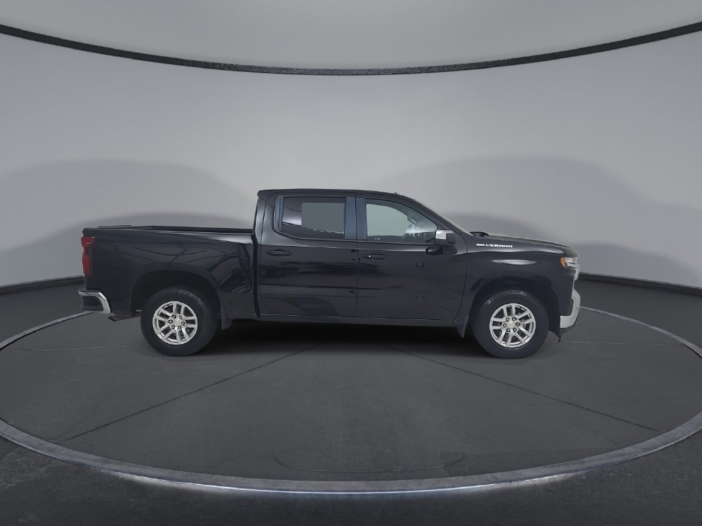 Used 2021 Chevrolet Silverado 1500 LT w/ Bed Protection Package RWD image 18