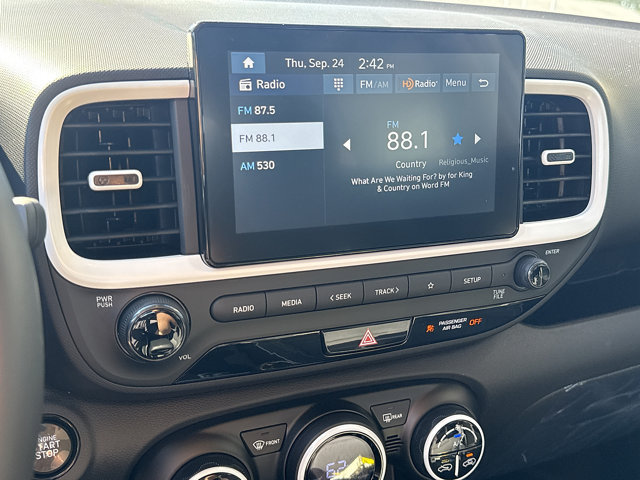New 2026 Hyundai Venue SEL FWD image 13