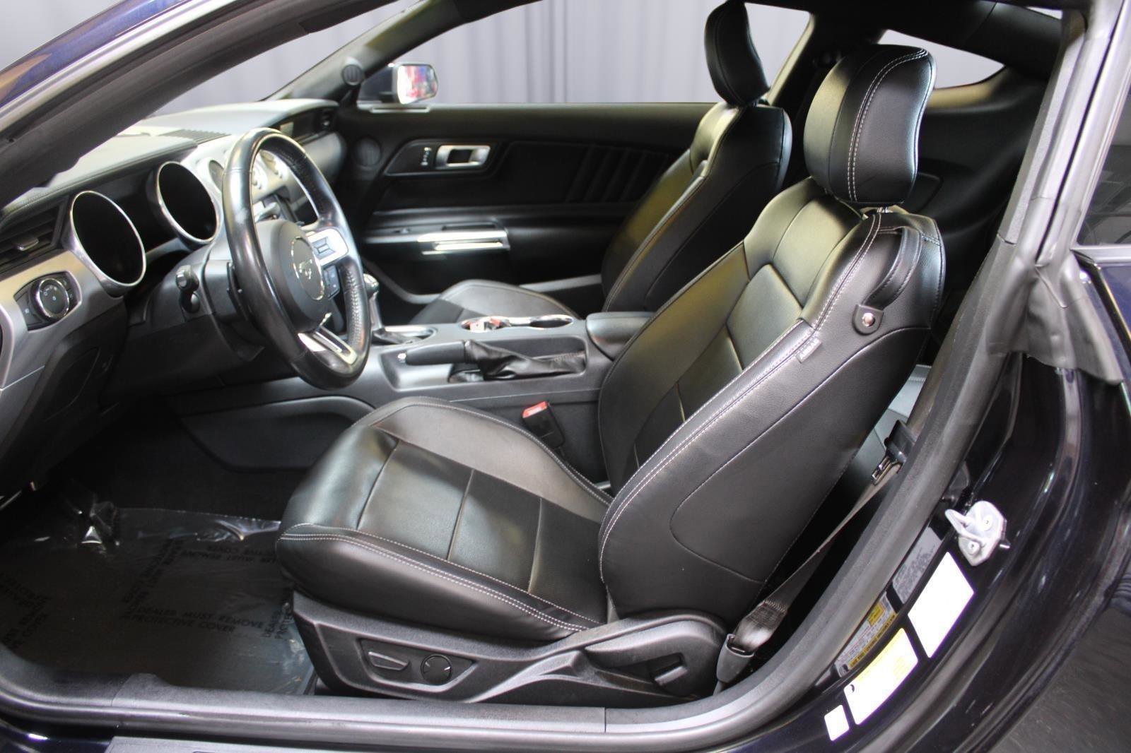 Used 2021 Ford Mustang Premium RWD image 31