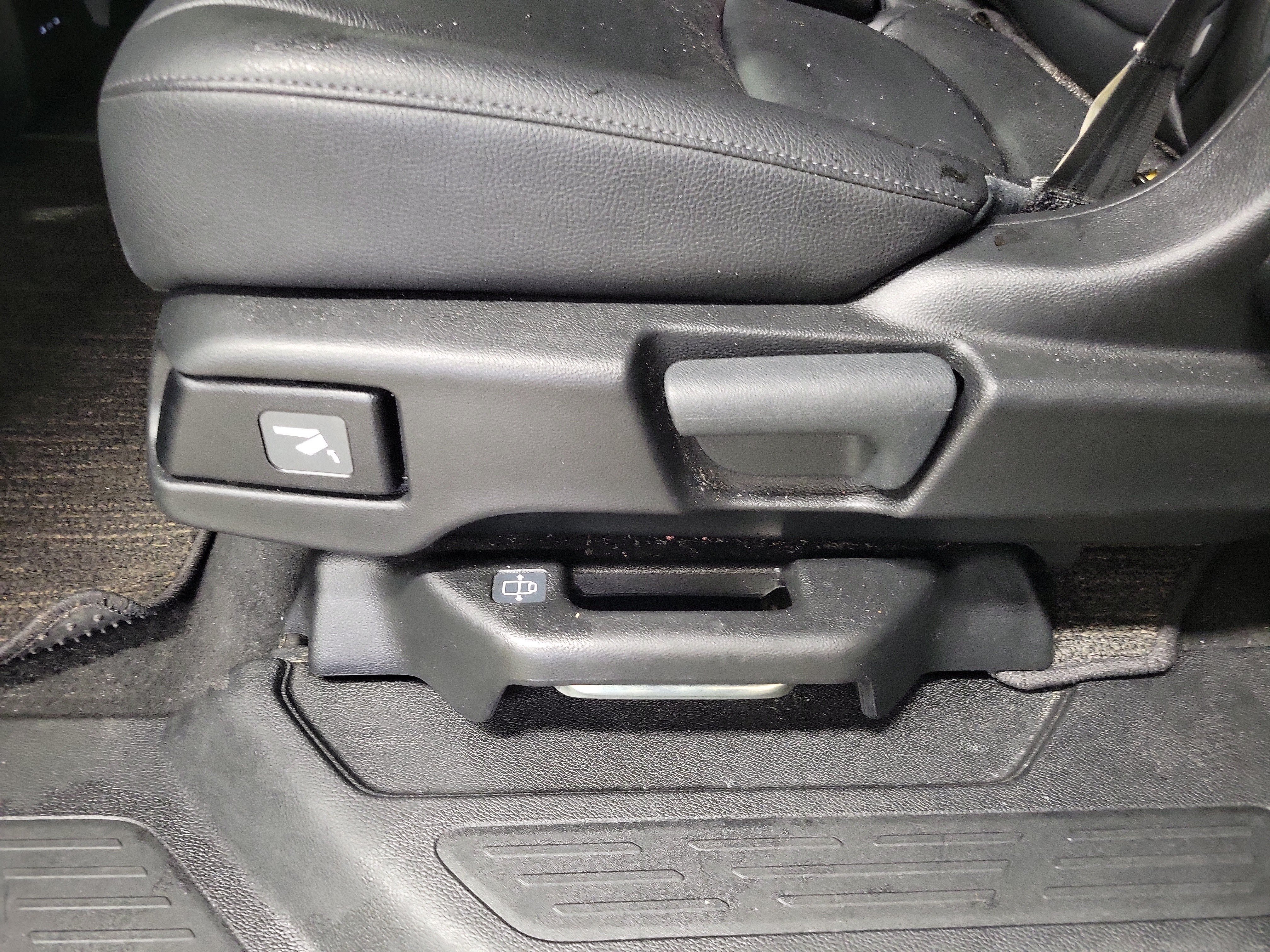 Used 2025 Honda Odyssey EX-L image 14