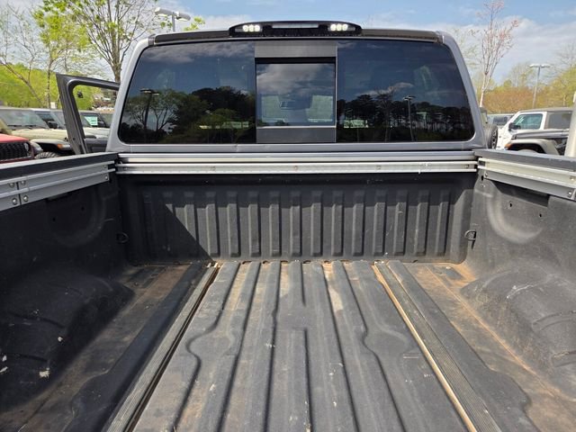 Used 2020 Nissan Titan SL w/ Moonroof Package AWD/4WD image 28