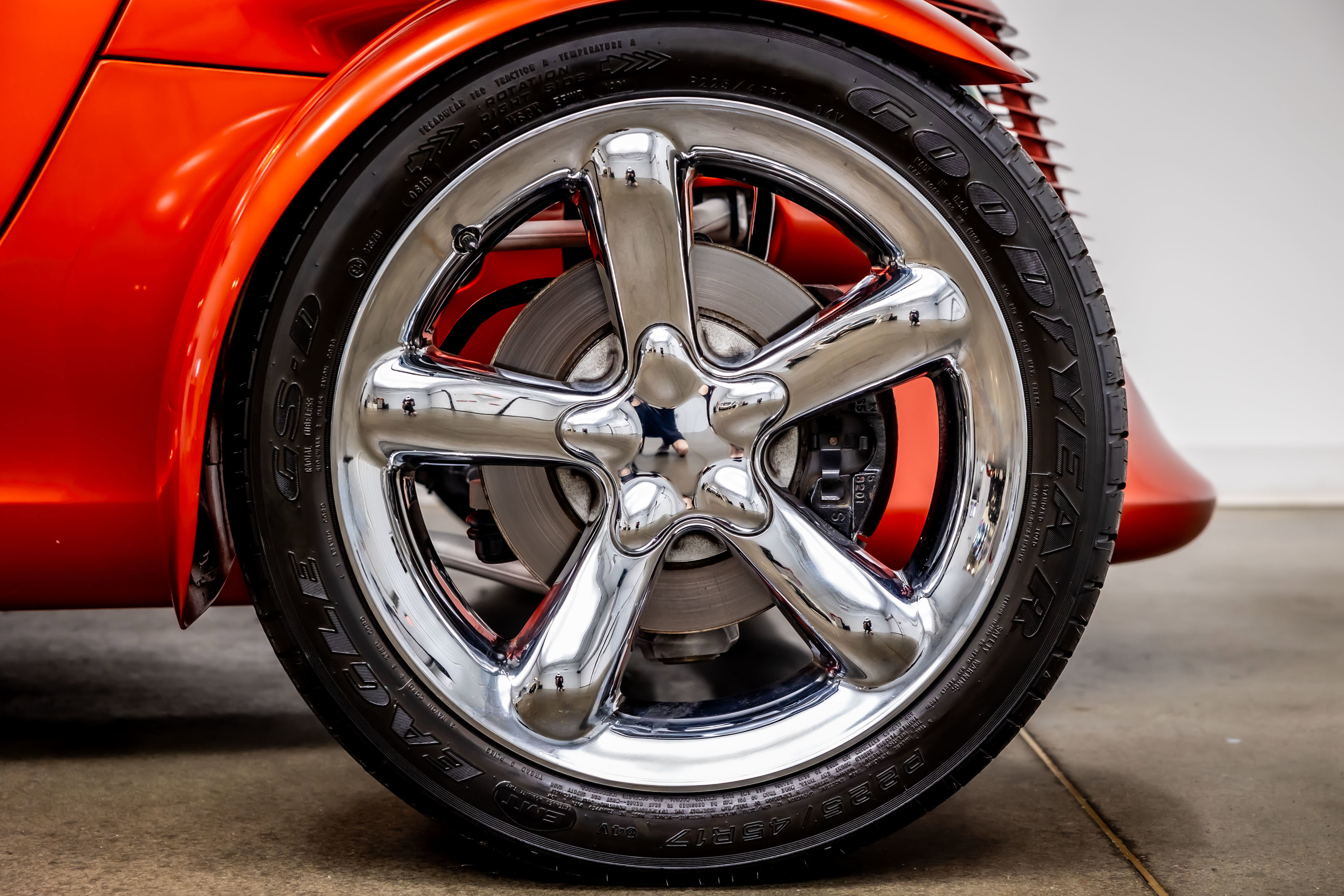 Used 2001 Chrysler Prowler image 33