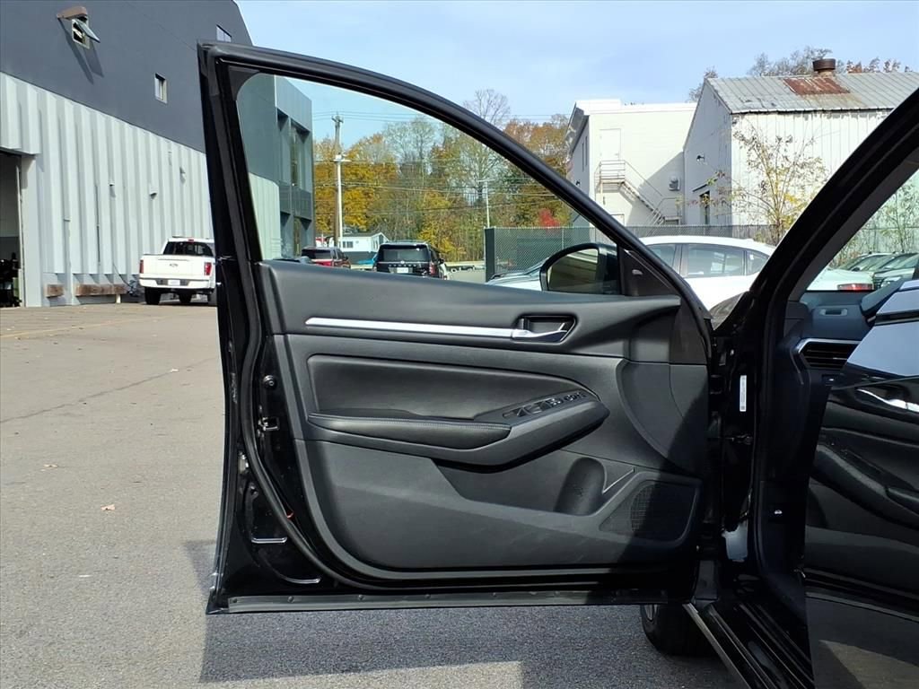 Used 2022 Nissan Altima 2.5 SV image 24