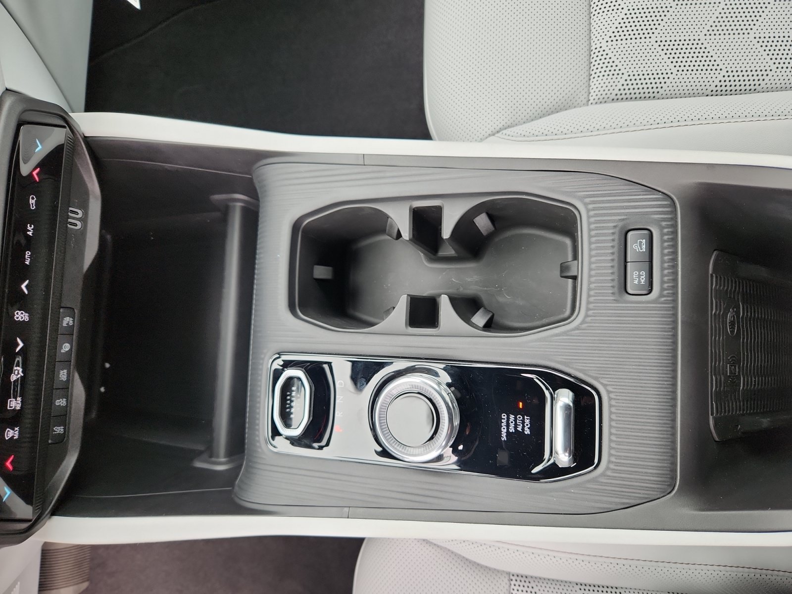 New 2026 Jeep Cherokee Limited AWD/4WD image 19