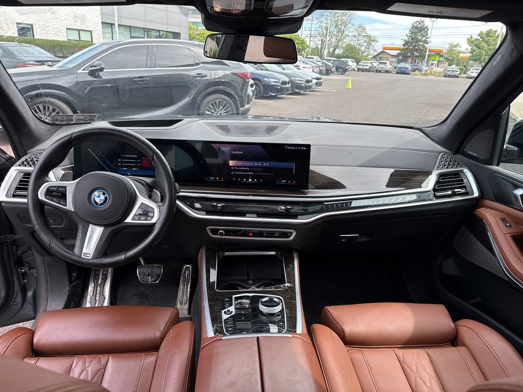 Certified 2024 BMW X5 xDrive50e w/ Executive Package AWD/4WD image 11