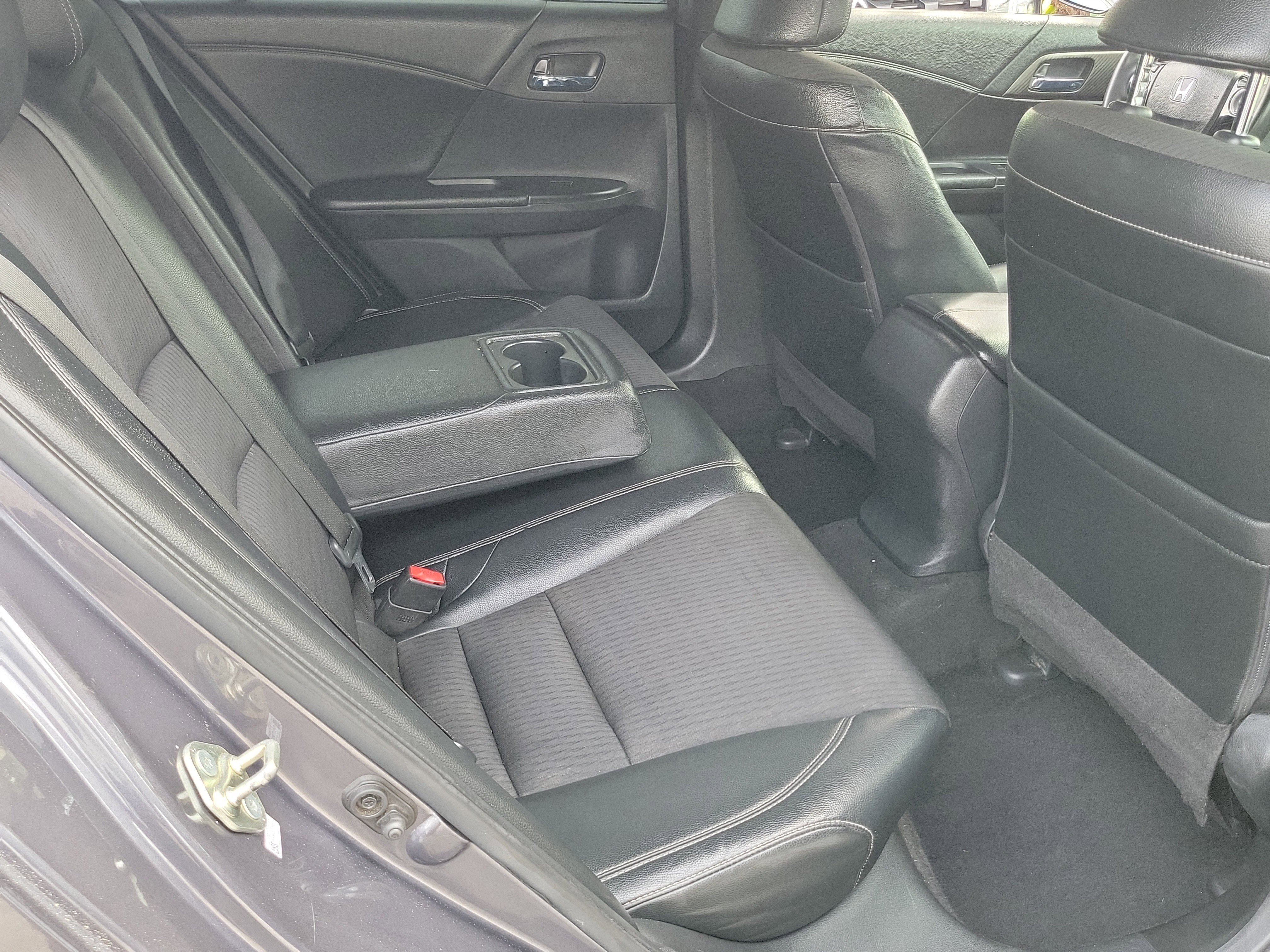 Used 2017 Honda Accord Sport image 23