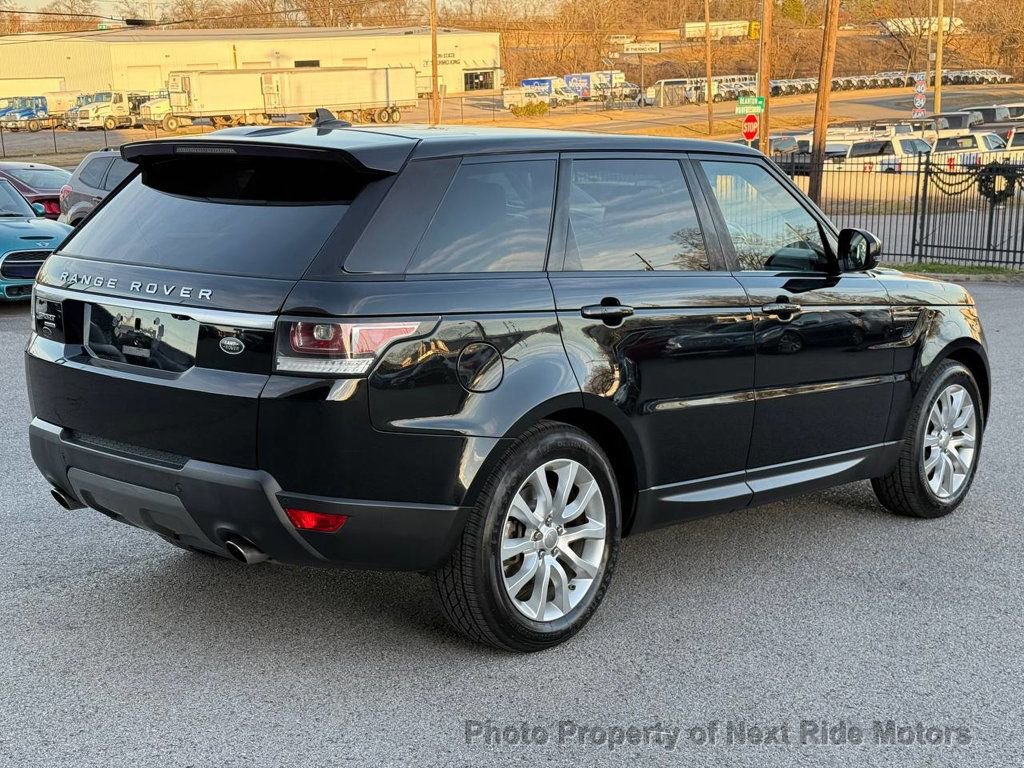Used 2016 Land Rover Range Rover Sport SE image 6
