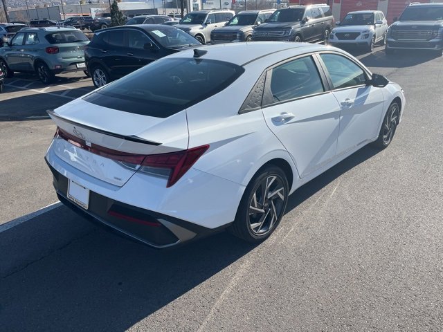 Used 2025 Hyundai Elantra SEL image 5