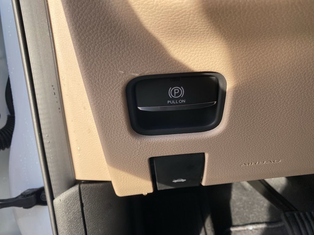 New 2025 Jeep Grand Cherokee L Limited image 15