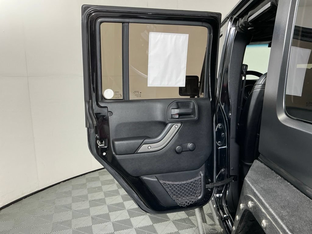 Used 2015 Jeep Wrangler Unlimited Sport w/ Connectivity Group AWD/4WD image 21