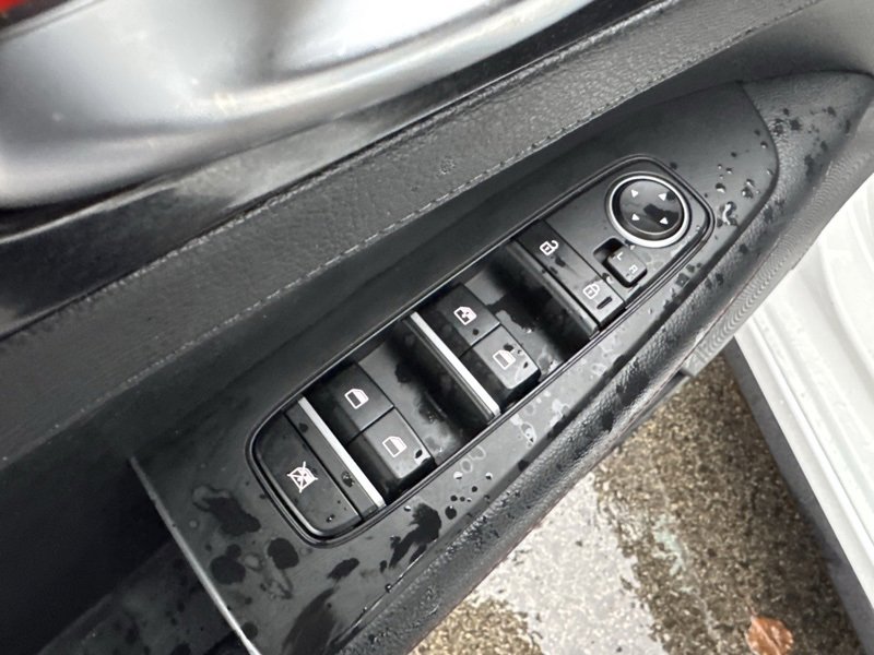 Used 2022 Kia Forte GT image 18