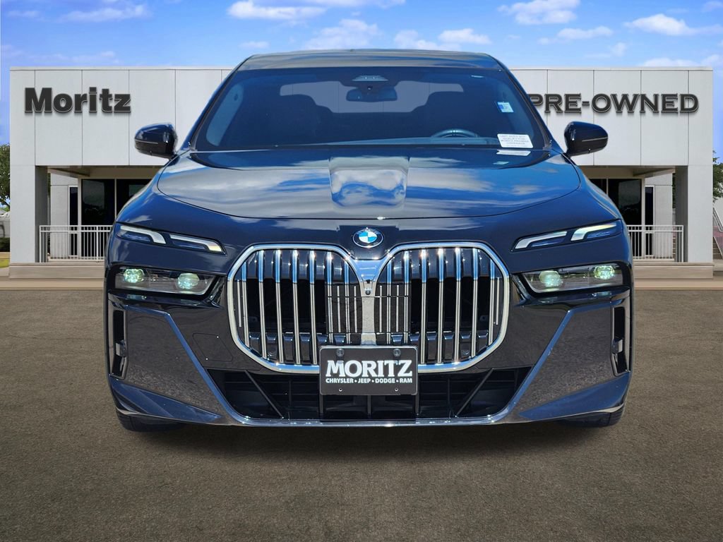 Used 2024 BMW 740i RWD image 2