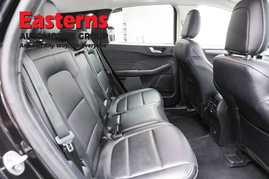 Used 2021 Ford Escape Titanium image 26