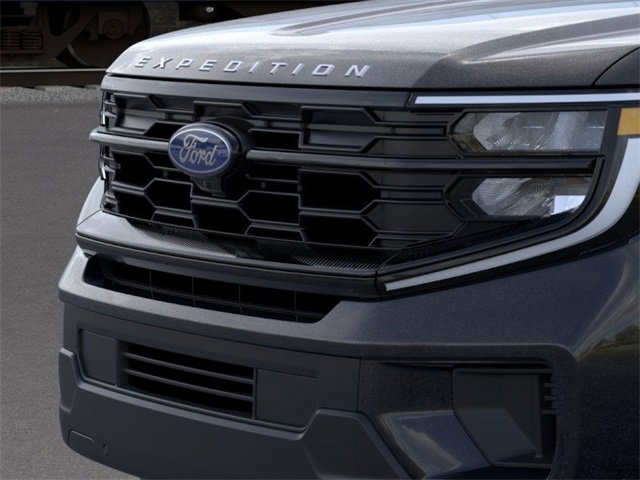 New 2025 Ford Expedition Active image 17