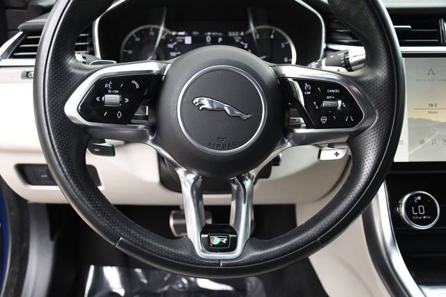 Used 2022 Jaguar XF R-Dynamic SE image 7