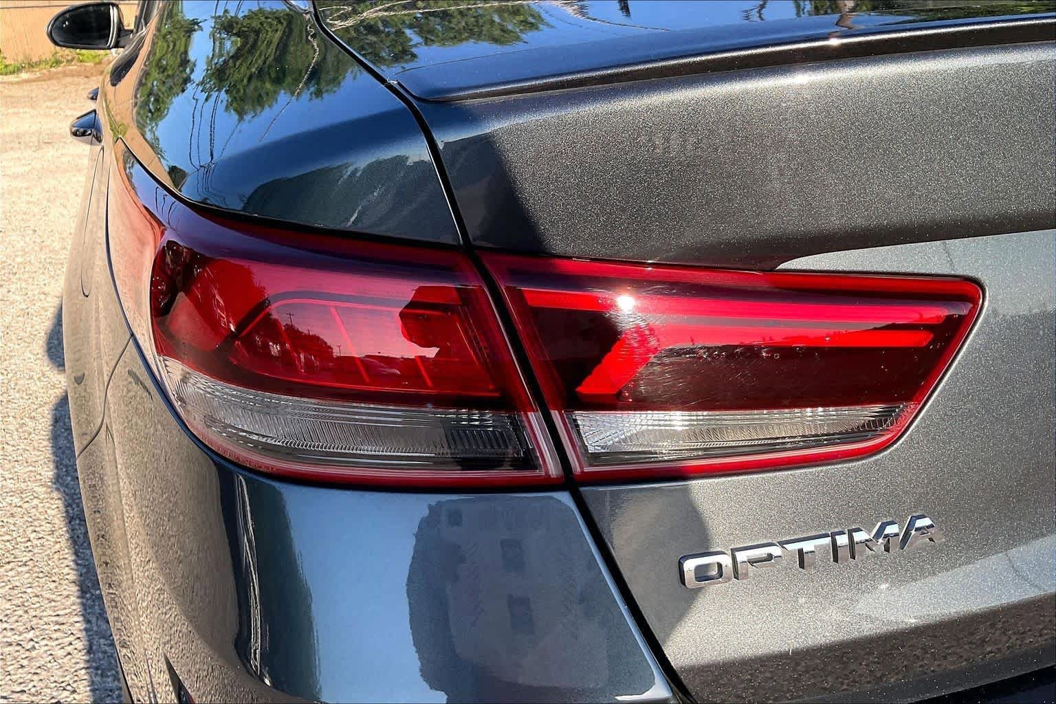 Used 2020 Kia Optima S w/ S Panoramic Sunroof Package FWD image 29