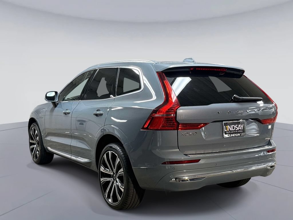 Used 2023 Volvo XC60 T8 Ultimate w/ Climate Package AWD/4WD image 12