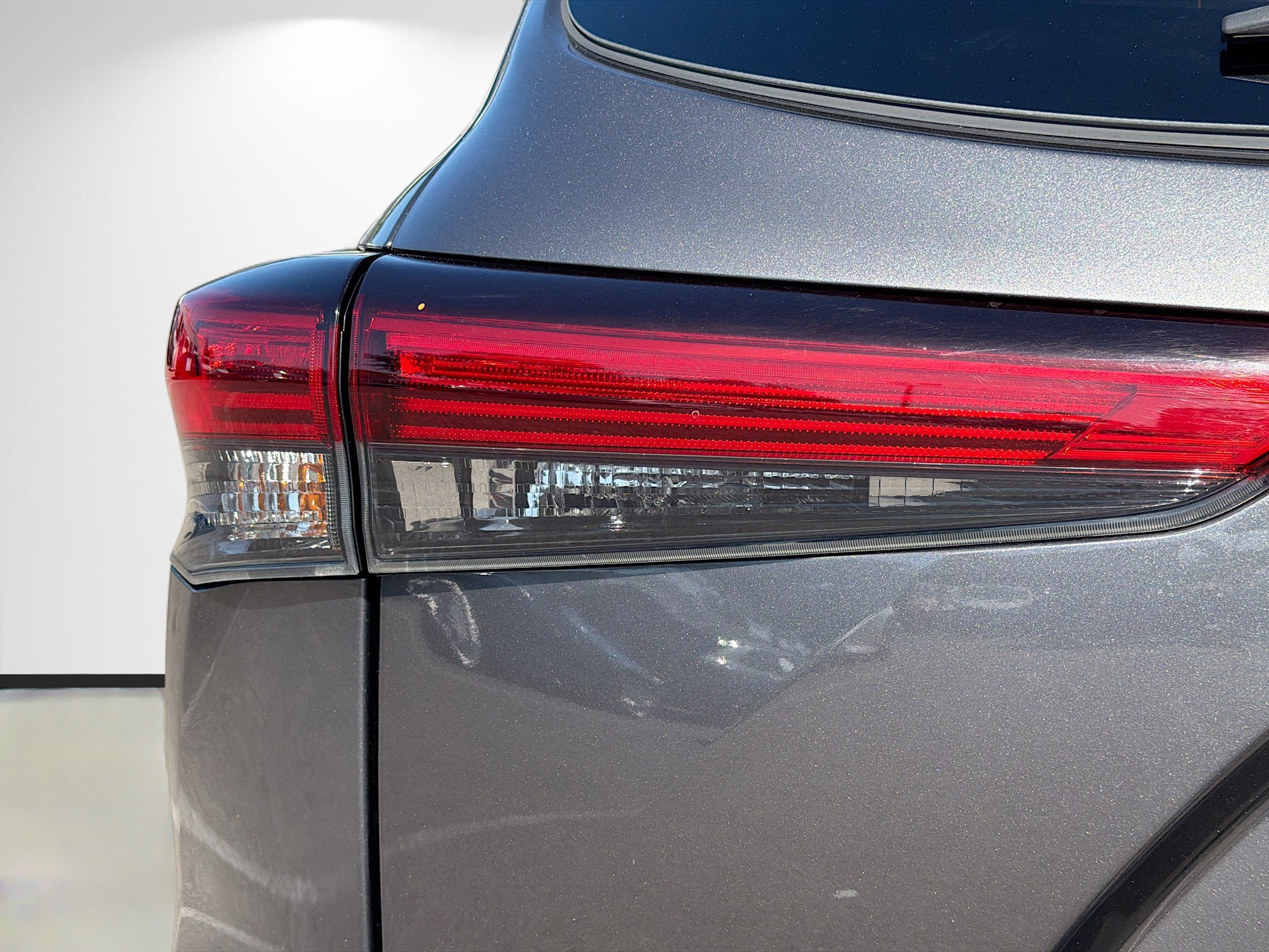 Used 2023 Toyota Highlander LE image 10