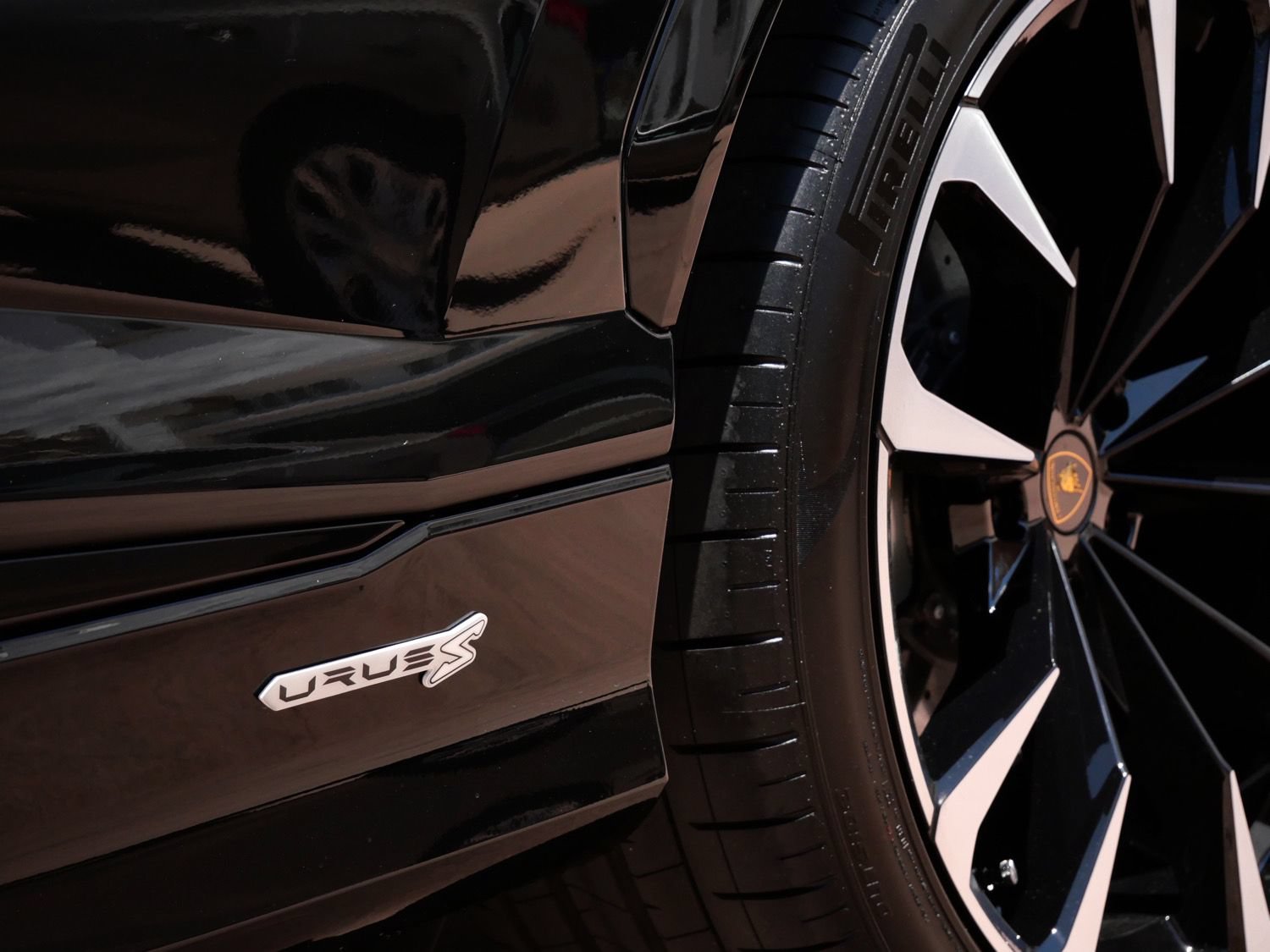 Used 2024 Lamborghini Urus S AWD/4WD image 10